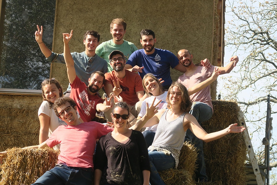 5 ans SCOP Ecozimut - chantier terre/paille Loubens