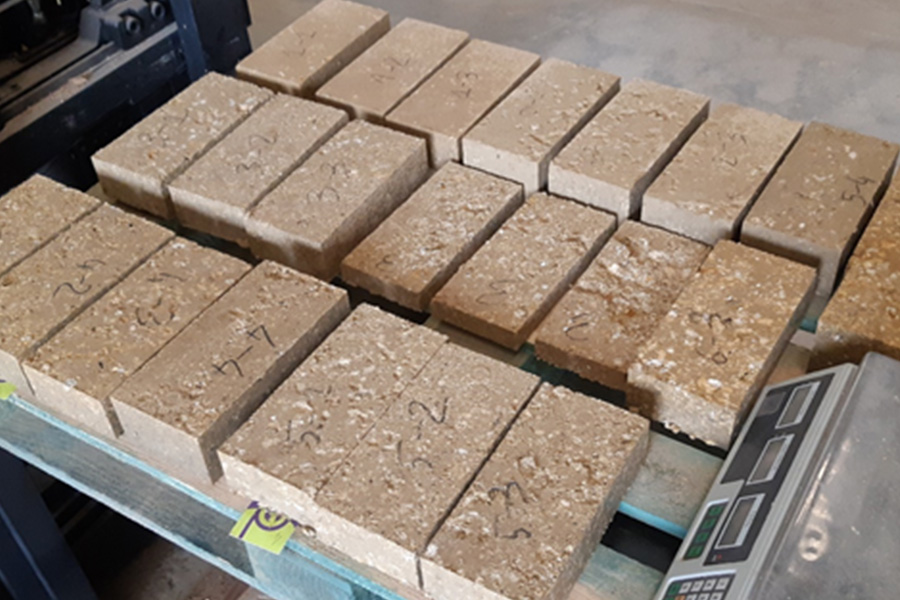 Essai BTC BE terre pour des logements collectifs Lepic & Coll & Calm à Montpellier