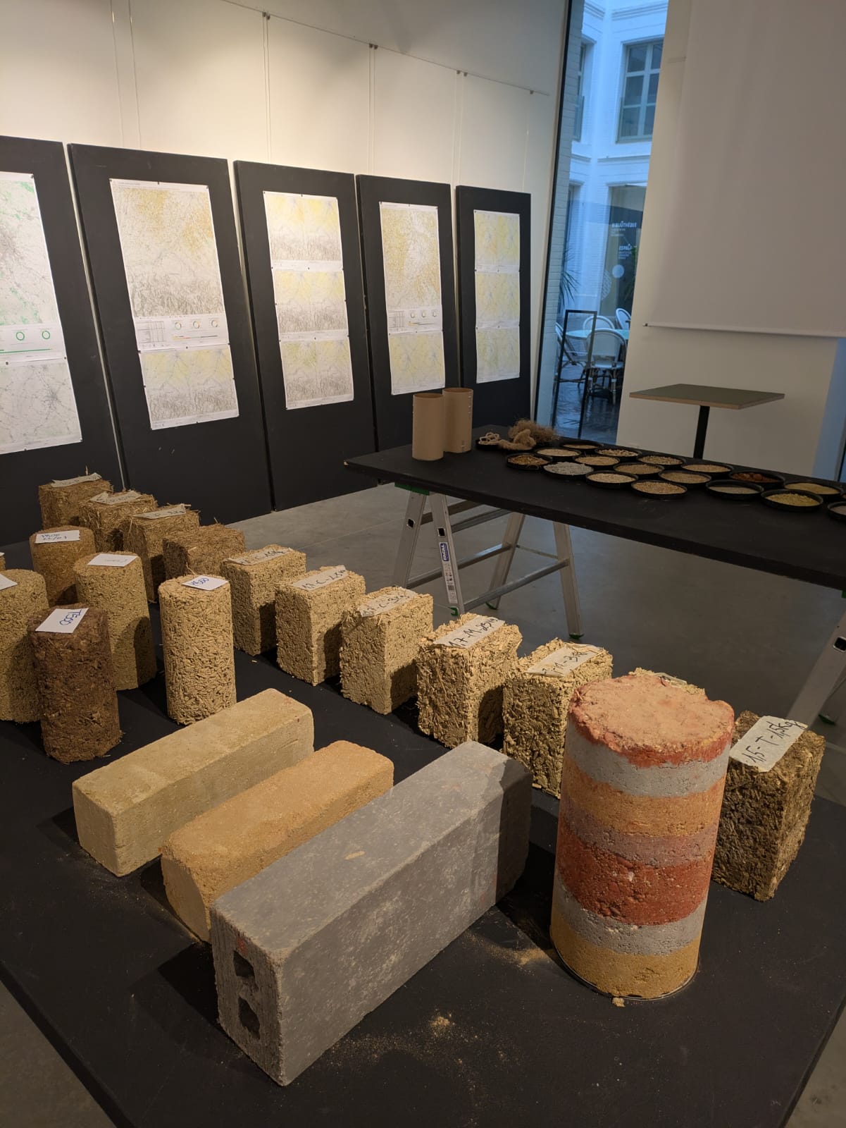 Exposition et d’ateliers de Thi Tra My Do Exposition et d’ateliers de Thi Tra My Do